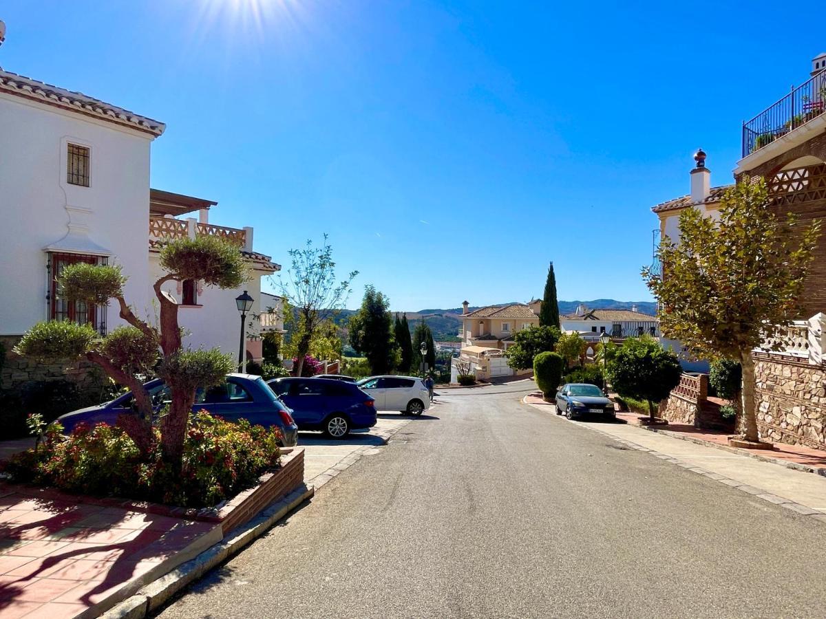 Semidetached Duplex Home At Puebla Aida, Mijas Golf With Pool, Golf And Sea Views Málaga Exterior foto